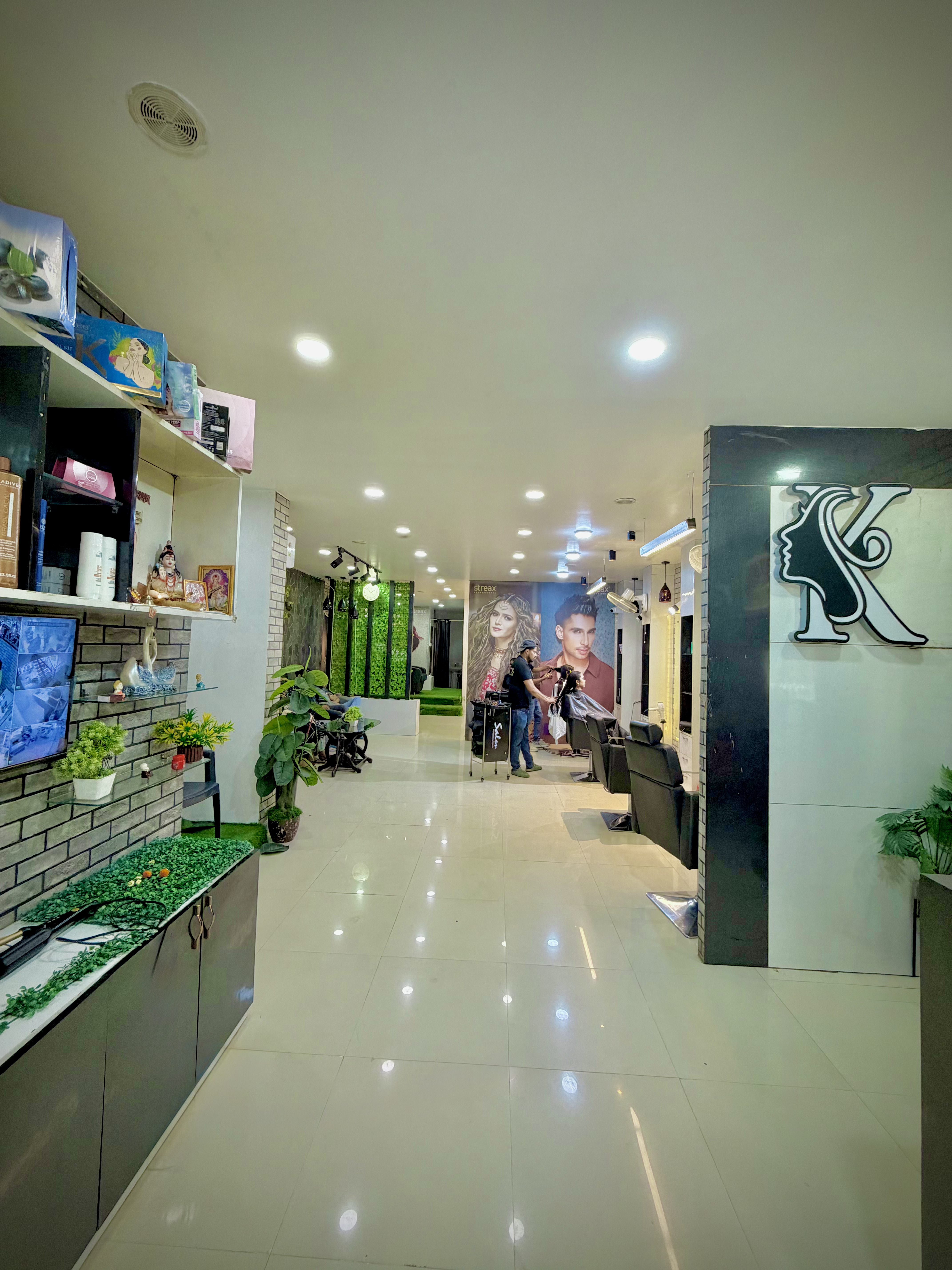Ketu's Makeup Studio & Salon Lucknow